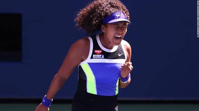 扑追回两球 扑追回两球