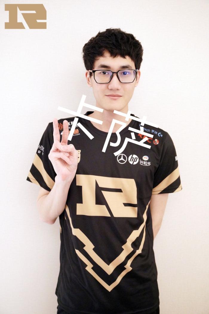 亚洲顶级青 亚洲顶级青